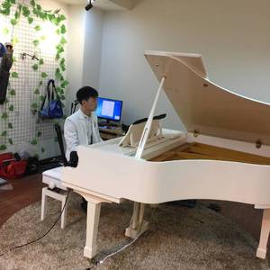 龙卷被出焯白水
